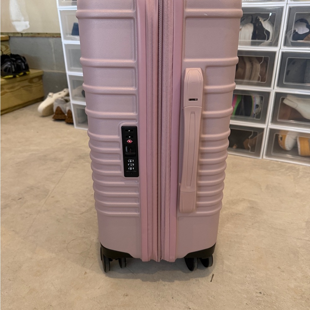 BEIS Mauve Pink Carry-On Spinner Luggage - Picture 2 of 5